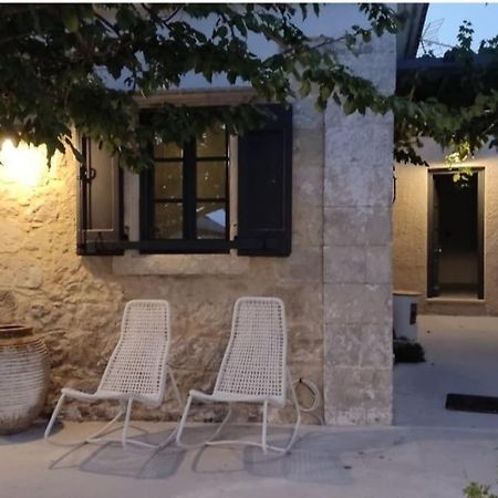 Villa Aiolia Kondoyenádha Εξωτερικό φωτογραφία