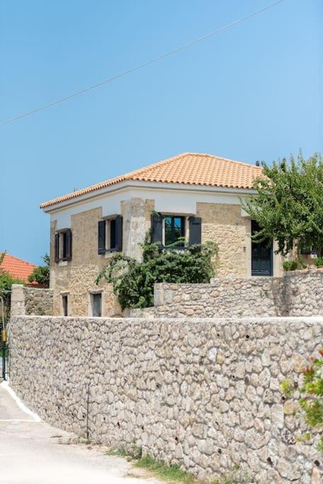 Villa Aiolia Kondoyenádha Εξωτερικό φωτογραφία
