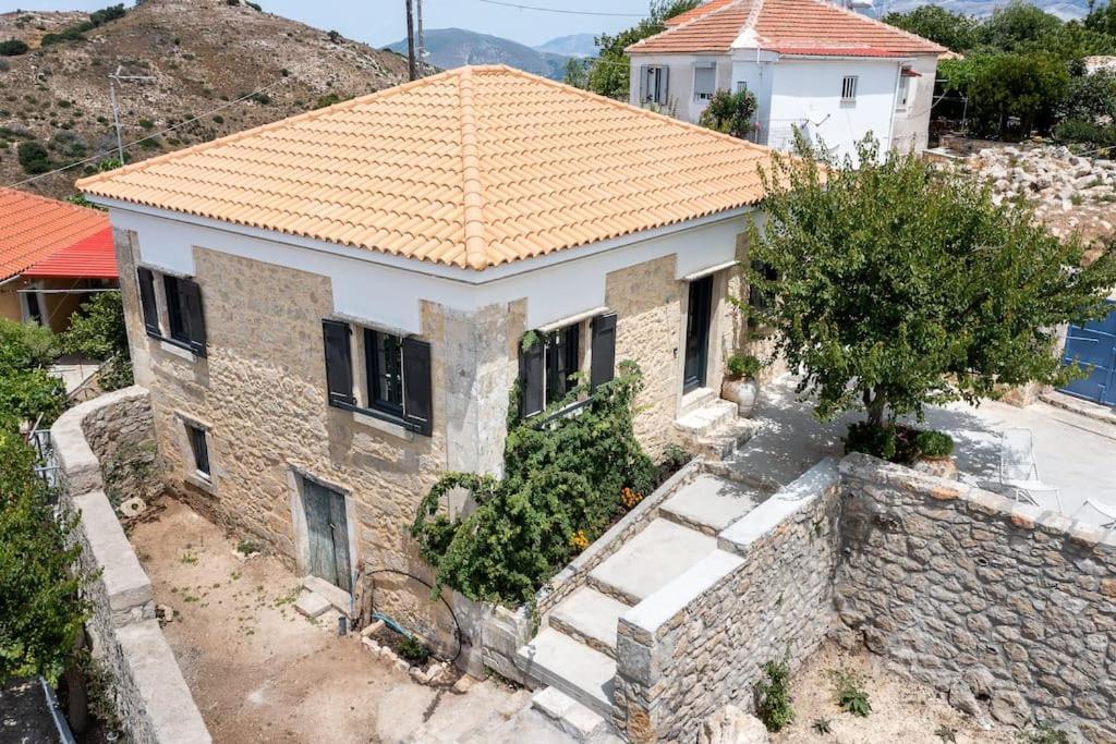 Villa Aiolia Kondoyenádha Εξωτερικό φωτογραφία