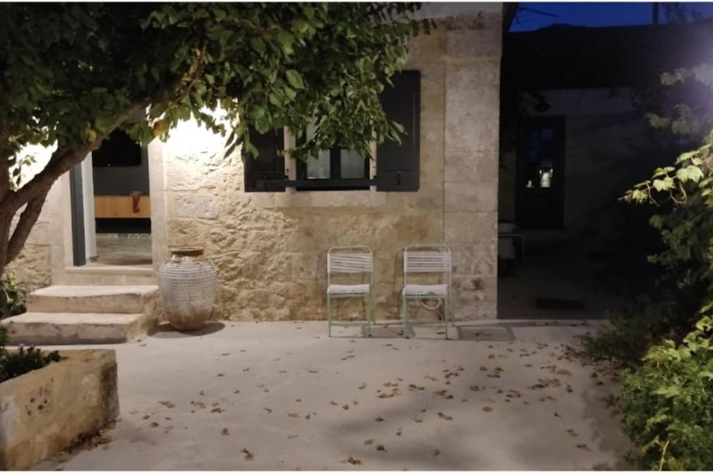 Villa Aiolia Kondoyenádha Εξωτερικό φωτογραφία